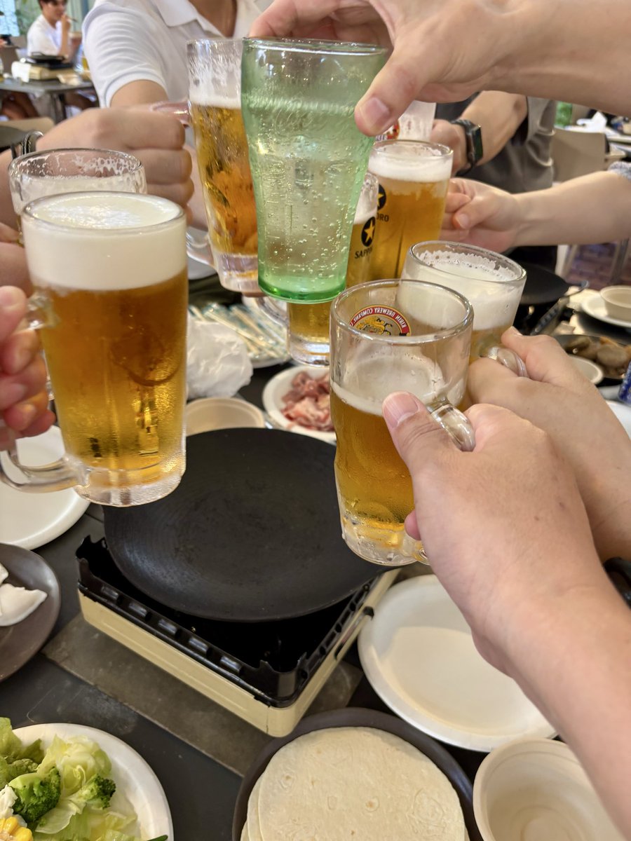 ananamingo's tweet photo. おはようございます😃

日曜日の朝活動はじめます♪

昨夜は神奈川県協会合格X同期会9人でビアガーデンに🍻

相変わらず皆さんパワフルに状況の変化に対応しながら頑張ってる話を聞けて刺激貰いました😆

皆さん分野は違えど受験生時代から一緒に頑張ってきた繋がりを大切にしてまた集まりたいですね👍 https://t.co/CHRPO5Qmxv