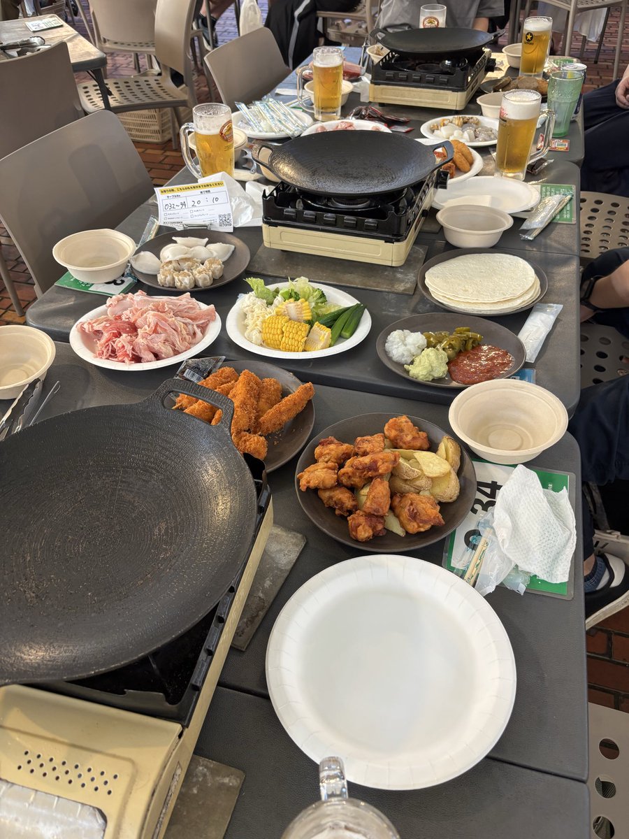ananamingo's tweet photo. おはようございます😃

日曜日の朝活動はじめます♪

昨夜は神奈川県協会合格X同期会9人でビアガーデンに🍻

相変わらず皆さんパワフルに状況の変化に対応しながら頑張ってる話を聞けて刺激貰いました😆

皆さん分野は違えど受験生時代から一緒に頑張ってきた繋がりを大切にしてまた集まりたいですね👍 https://t.co/CHRPO5Qmxv