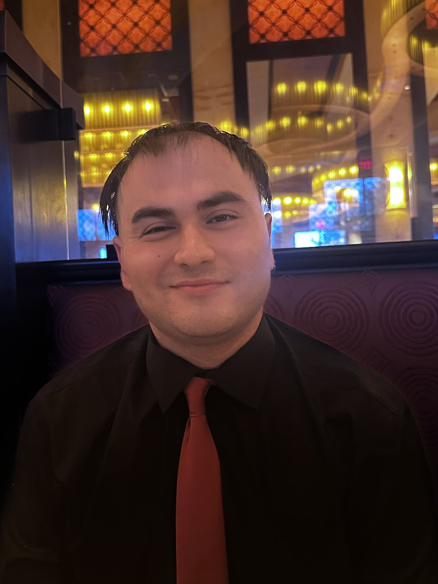 ashxacid's tweet photo. Anniversary dinner, 

And btw I said yes. 

@Samurai_Sadboi https://t.co/R6fNZC82GN
