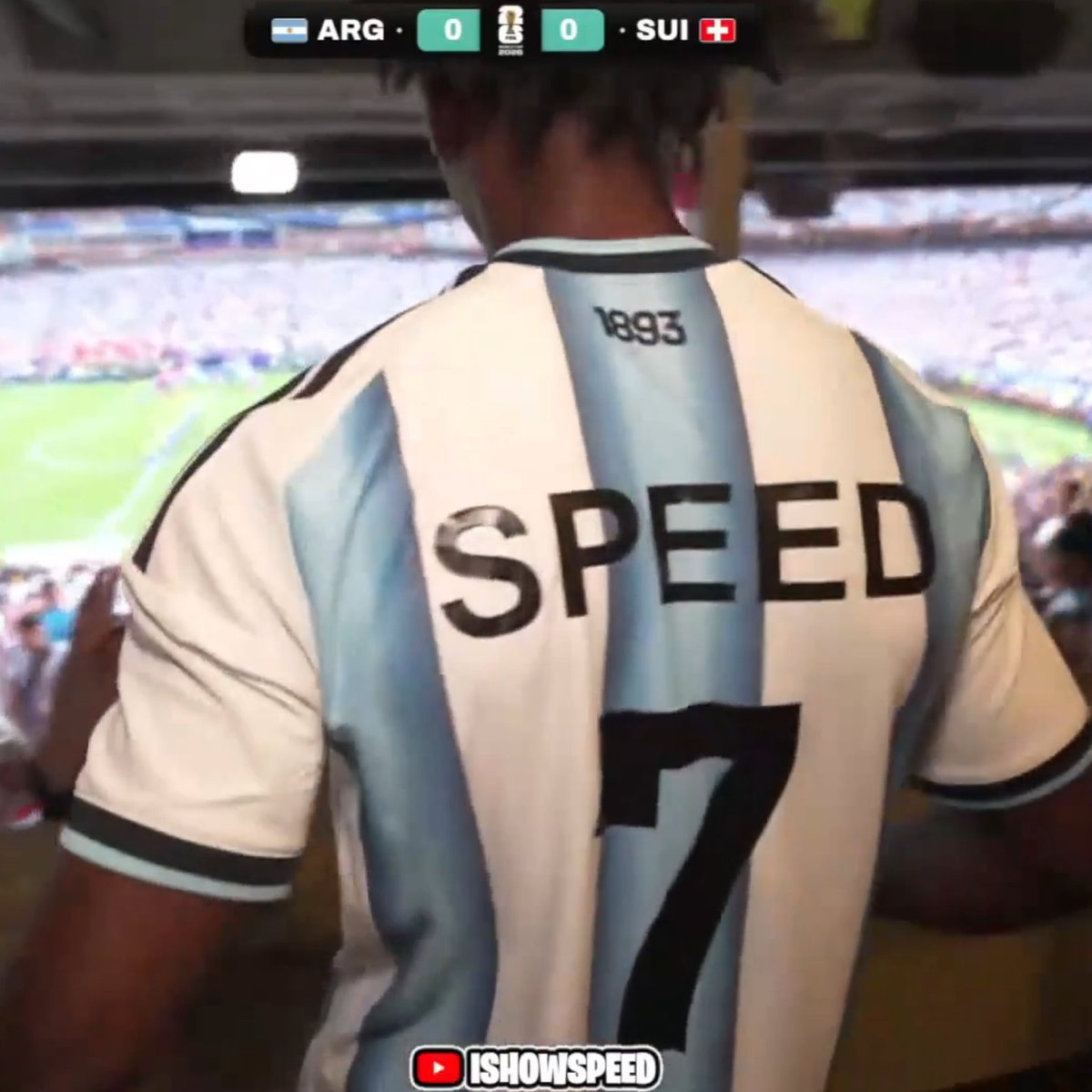 ActuFoot_'s tweet photo. Speed porte le maillot de l'Argentine 🇦🇷 ce soir... car toutes les équipes qu'il supporte se font éliminer. 😭 https://t.co/8kwPTp8G5R