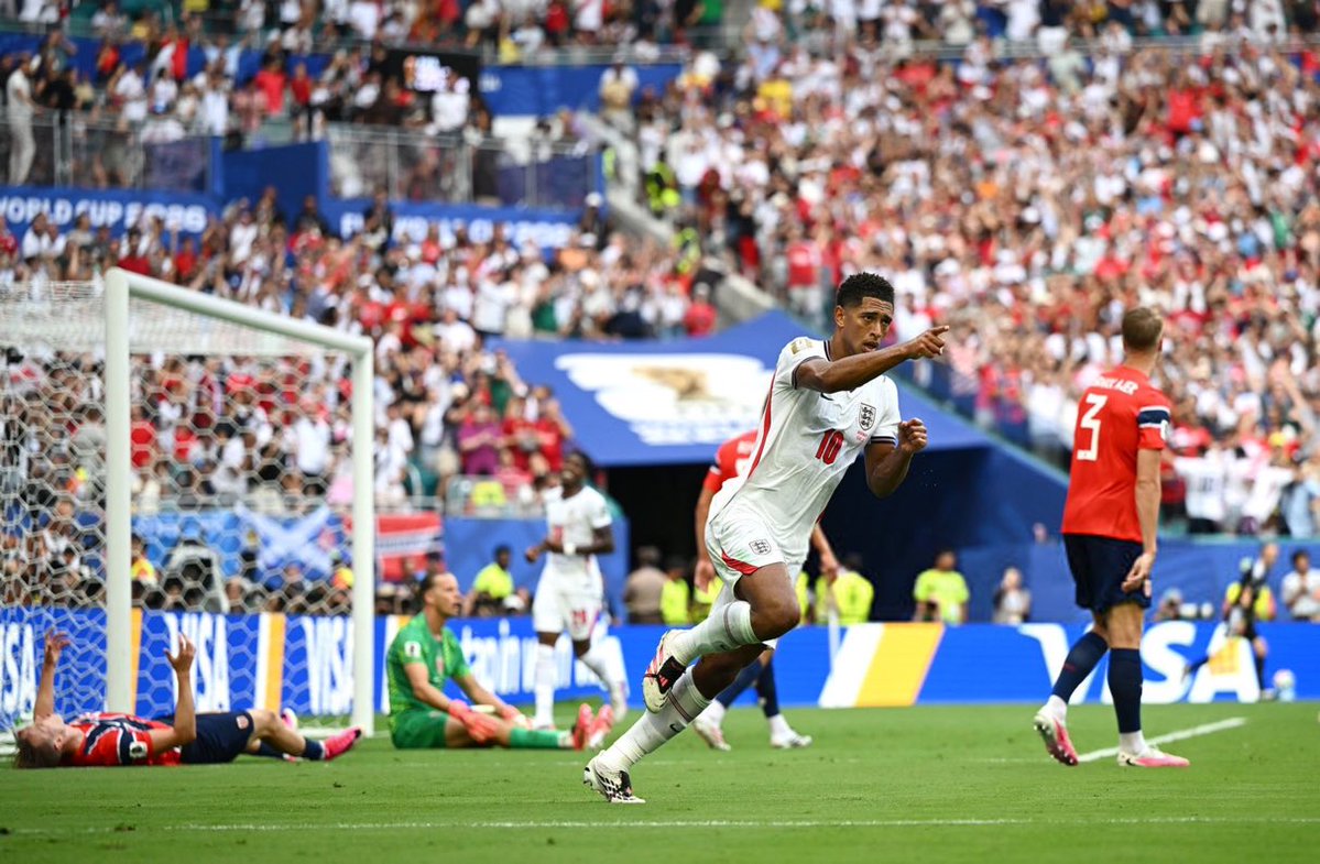 SsaadsSdd's tweet photo. 🚨 نهاية المباراة :

🇳🇴 النرويج 1-2 إنجلترا 🏴󠁧󠁢󠁥󠁮󠁧󠁿 

🏆 كاس العالم 2026

#النرويج_إنجلترا https://t.co/GMzSLhd08x