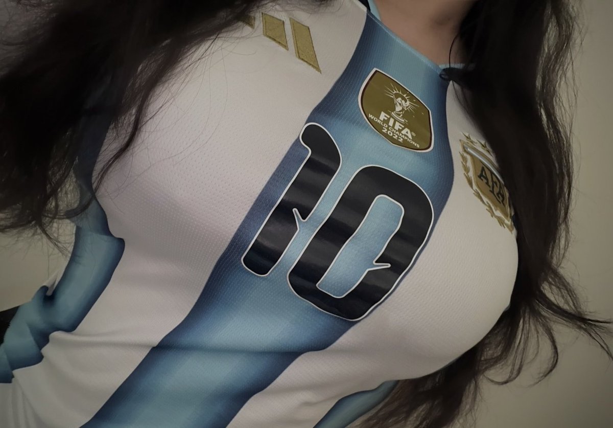 ur10VEE's tweet photo. VAMOO ARGENTINA CARAJOOOO https://t.co/7NVLoNp2Za