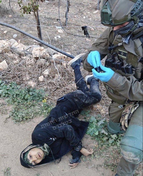 BAlhabel's tweet photo. BREAKING: IDF soldiers shoot a little boy to death and then claimed that he was a terrorist

This is why the world hates Israel. Repost this. https://t.co/q1nzKJcvJy