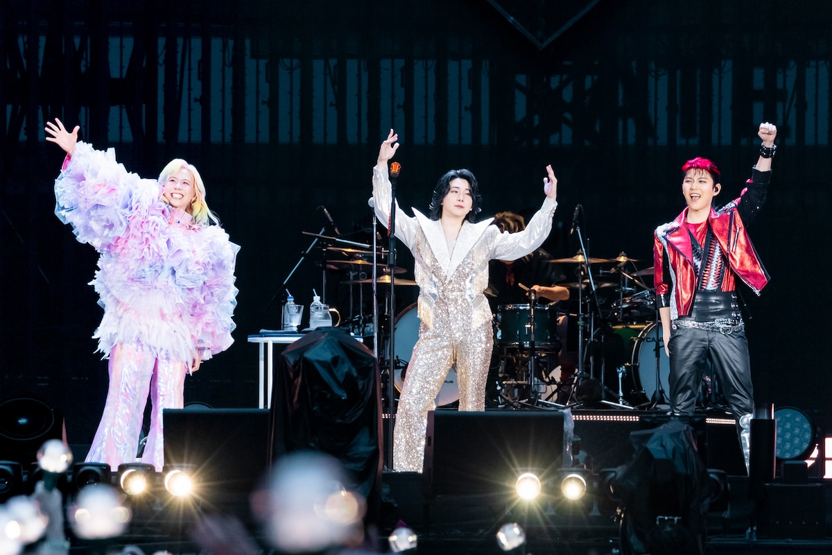 natalie_mu's tweet photo. Mrs. GREEN APPLE
39万人動員のスタジアムツアー🧑‍🚀👼
「ゼンジン未到とイ/ミュータブル〜間奏編〜」で示した不変と変化

🔻詳細・写真29枚📸
https://t.co/egoJbicFZy

#MrsGREENAPPLE #ゼンジン未到とイミュータブル https://t.co/dvrw6KC6pf