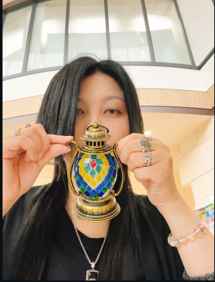 karasuouji's tweet photo. トルコランプ風ミニランタン制作体験✨✨開催決定しました✨✨
是非是非参加お待ちしております✨✨
席数残り5
詳細は1枚目の写真を見てください！
宜しくお願いいたします🙏✨ https://t.co/M1J8WlVMH7