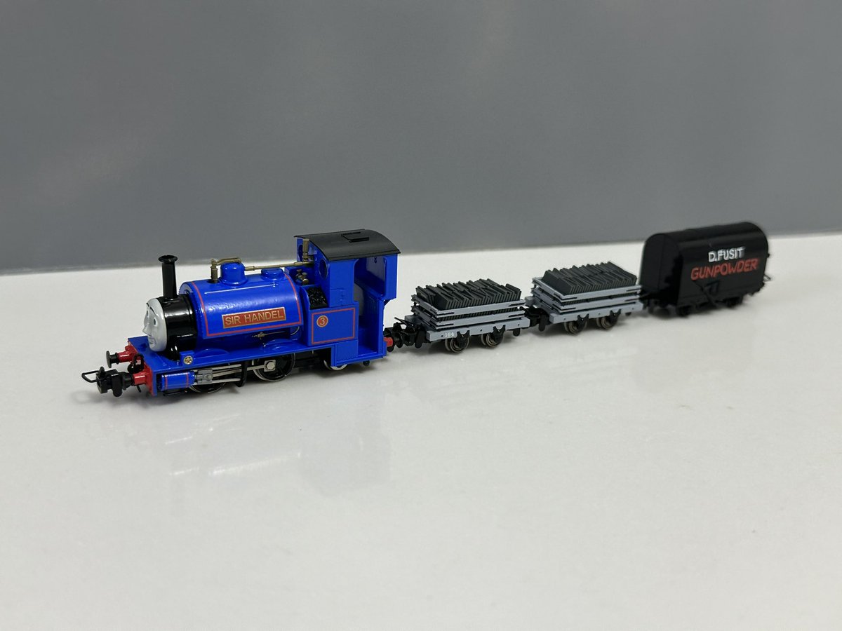 Thomas Merchandise tweet media