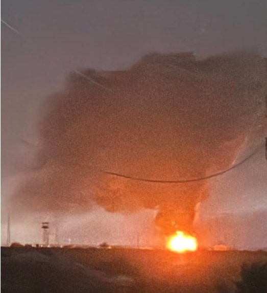 BabakTaghvaee1's tweet photo. BREAKING: Residents in Bushehr reported multiple powerful explosions as a result of the U. S. Military strikes between approximately 03:45 and 03:48 local time. Some witnesses said the blasts were heard near the Bushehr Air Base, the Choghadak missile site, the Sertal radar site, and Asalouyeh, with several reporting that the shockwaves shook their homes.

Additional unconfirmed reports from Jask indicate three explosions at around 03:50. Witnesses reported heavy explosions near the IRGC Navy base, while others said they heard fighter aircraft overhead followed by multiple blasts.

#OperationEpicFury