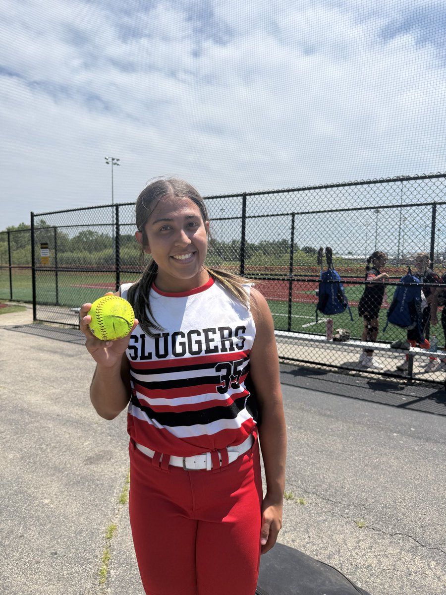 EllaGalvan2029's tweet photo. Finished pool play in 1st place going 4-0 at the LP4U Tournament! πͺπ₯
Had the opportunity to come through for my team with a walk-off grand slam to seal a 9-5 win in our final pool game! Grateful for an awesome day with this team and excited for bracket play tomorrow.
Tournament Pool play Stats:
.444 AVG | .500 OBP | 1.000 SLG | 1.500 OPS | 4 H | 2 Double | π£ HR | zero SO
@aliekennedy47 @kinziehansen @tagupSoftball @D1Softball @LineDsoftball @ExtraInningSB @BadgerSoftball
#ClassOf2029 #Softball #Recruiting #StudentAthlete #Catcher #FirstBase