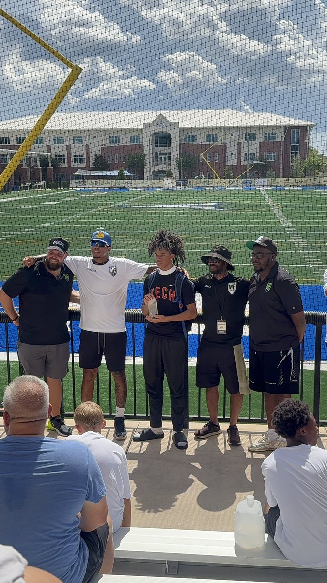ElijahNelson23's tweet photo. @RealNews102 @jokerwondr @CooperHayes_12 @xavionmitchell_ @imajdavis @_mrsyko90 @D1mod06 @Mello_da1_ @KashJohnson29 @undartedgrizz @brayden_p9 @MarcusBankston_ @BertranB2028 @jeremiahwest22 @MDesandolo12 @taylor_joness10 @g3frmpolk @TheRundown102 @PrepRedzoneFL @polk_way @H2_Recruiting @CountyPolk @tgt_training @damheswift_3 @MainEventCamp @Andy_Villamarzo @ZBlostein247 https://t.co/4rWppCDcof