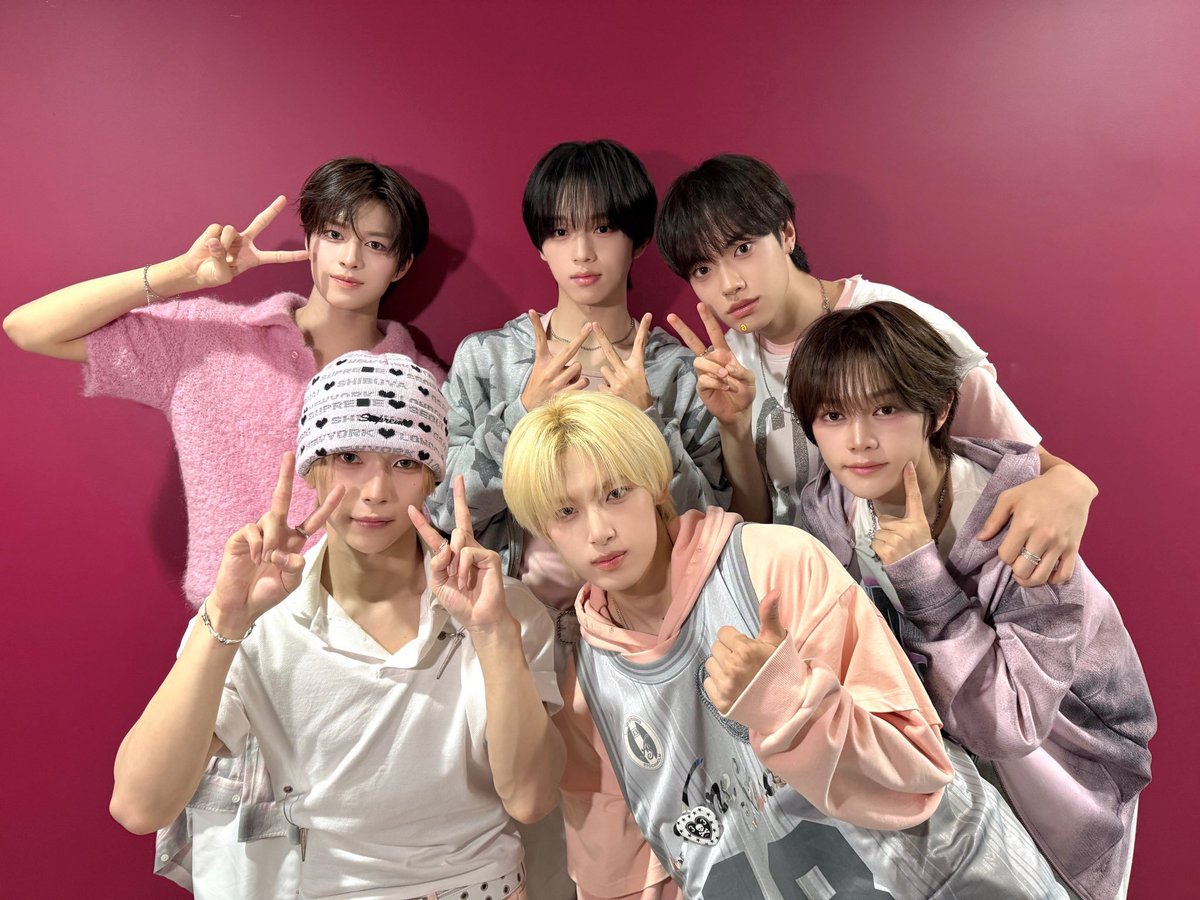 VAYONN_GLOBAL's tweet photo. [📸] 260711 @VAYONN_inkode 

#VAYONN_TODAY

260711 MBC <쇼!음악중심> 종료

#VAYONN #베이온
#Youth_Today
#너를향해_MUAH https://t.co/LAoXzeqyZr