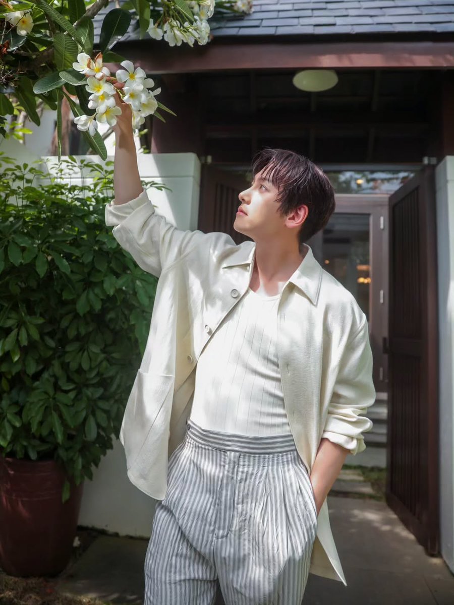 wooksoo4's tweet photo. 🤍 https://t.co/4oMWnwE2yv