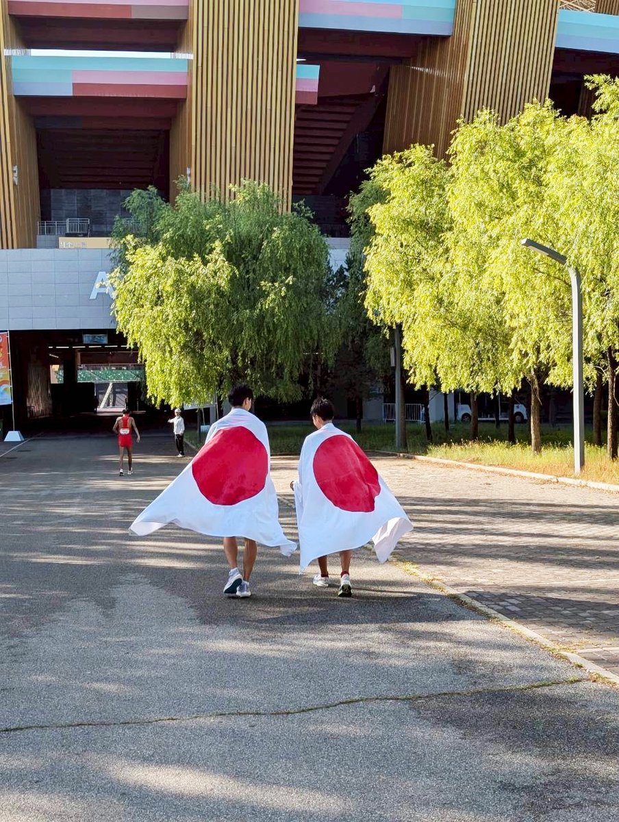 jaaf_official's tweet photo. /／
【#U23アジア選手権】
男子ハーフマラソン競歩で
金＆銅メダル獲得🥇🥉✨
\＼

◆男子ハーフマラソン競歩
1位🥇#逢坂草太朗（東洋大学・兵庫）
1時間26分11秒
3位🥉#吉迫大成（東京学芸大学・島根）
1時間27分15秒

逢坂選手が、
今大会U23チームJAPAN5人目の
アジアチャンピオンに輝きました👑🇯🇵

引き続きU23日本代表への応援を
よろしくお願いします🇯🇵

📹ライブ配信
⇒https://t.co/Kt5MzLxcuA

✅日本代表など大会情報
https://t.co/5iaUYsOYYZ
#陸上 #U23日本代表 #JAAF