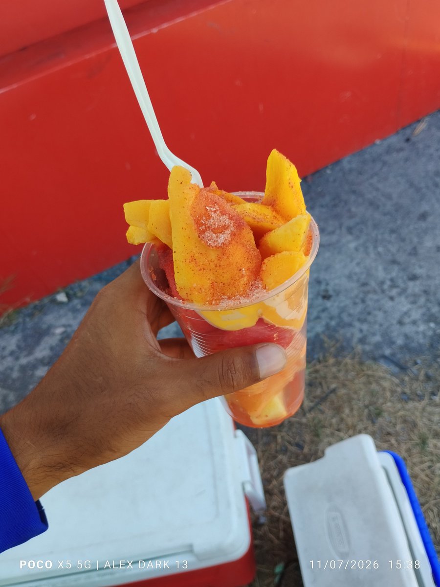 AlexJimbo13's tweet photo. Gran Sábado Fresco ⛅🥭🍉🍍🌮 https://t.co/k8miYSpeT7