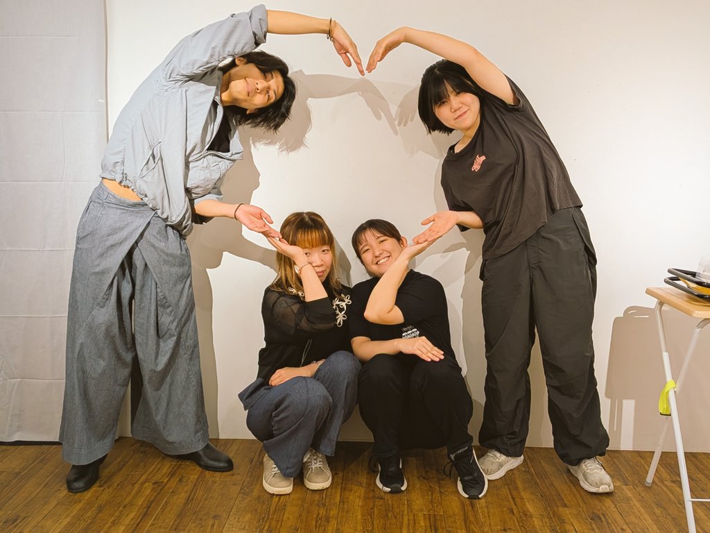conceptonton's tweet photo. おはようございます！

今日は新潟市の最終公演です。
当日券今日14時からの回は、１枚出せます。
当日券で観たい方は、13時45分までに受付をしてもらえると有難いです。

最後、力を出し切ります！

写真は、いびつなハート。 https://t.co/djYoI2odSZ