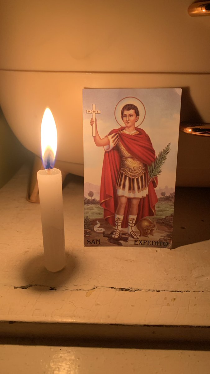 loladefender's tweet photo. justo le estaba rezando a San Expedito cuando hicieron el gol gracias 💚❤️ https://t.co/rOKlGiHFuK