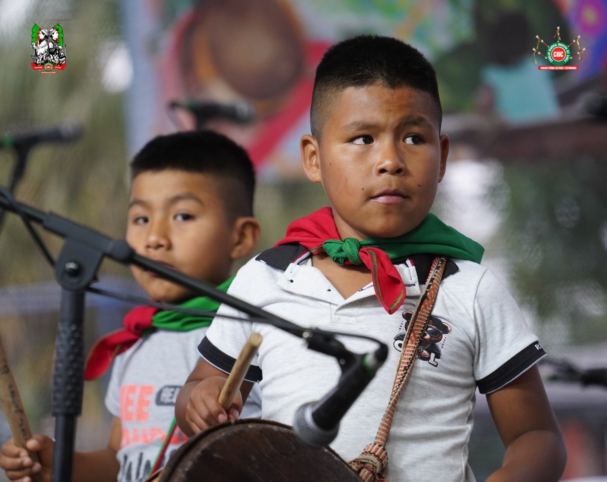 CRIC_Cauca's tweet photo. #JovenesCRIC | 🤝🏼 En este tercer día del IV Encuentro Artístico, Cultural y Lingüístico de Jóvenes CRIC recibimos la visita de delegados de @mincultura, quienes compartieron con nosotros la fuerza del arte, la danza y la música que florecen en nuestros territorios. https://t.co/ExTxktb5g8