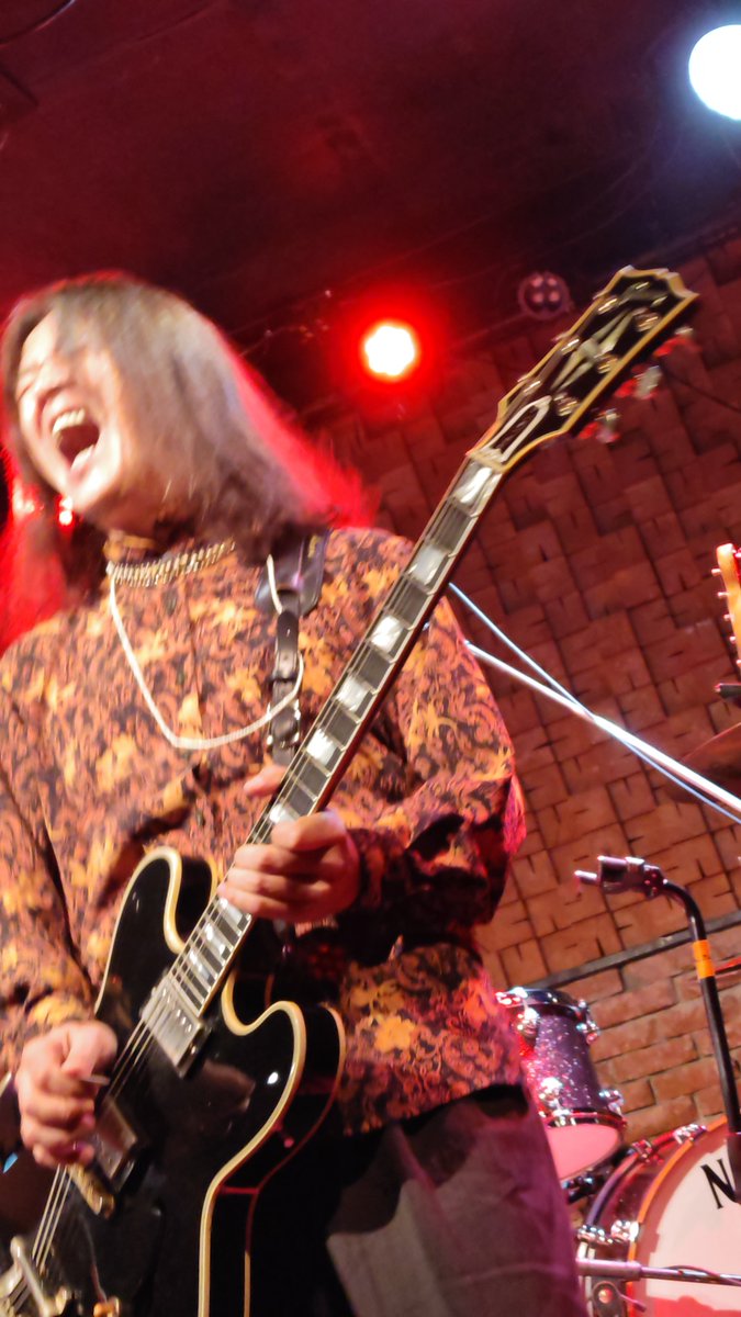 duralumin5's tweet photo. R8年6月29日(月)　得三
3度目の大CREAM大会×FREE Spirit COMPANY！
回を増す事にお客さんが倍々に増えていってる気がする！初めて上手側で大CREAM大会観たけれどどこで観ても楽しくて格好良かった！また早く大CREAM大会が観たい！ https://t.co/WbbVKBn5kH