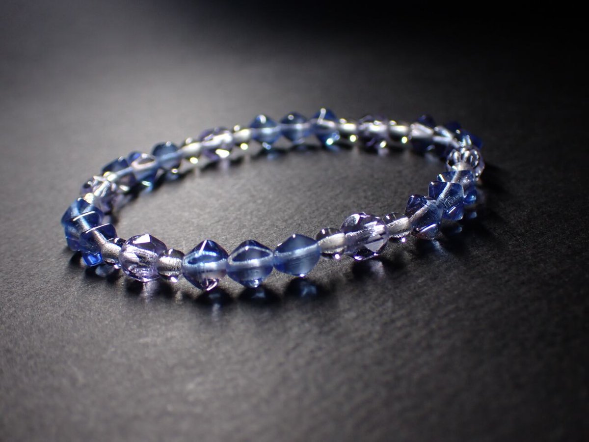 cgbracelet's tweet photo. チェコビーズブレスレットを4点アップしました！        

夏🍧によさげな色の少し変わった形のビーズを使ったものとなっております🌻

是非ご覧ください！ 

webサイト⬇️
https://t.co/KHOJGAAevQ

Pay IDアプリ⬇️
https://t.co/CLnmAXZQmb

#ハンドメイド #ブレスレット #チェコビーズ #チェコガラス https://t.co/Mz9L3cBBD0