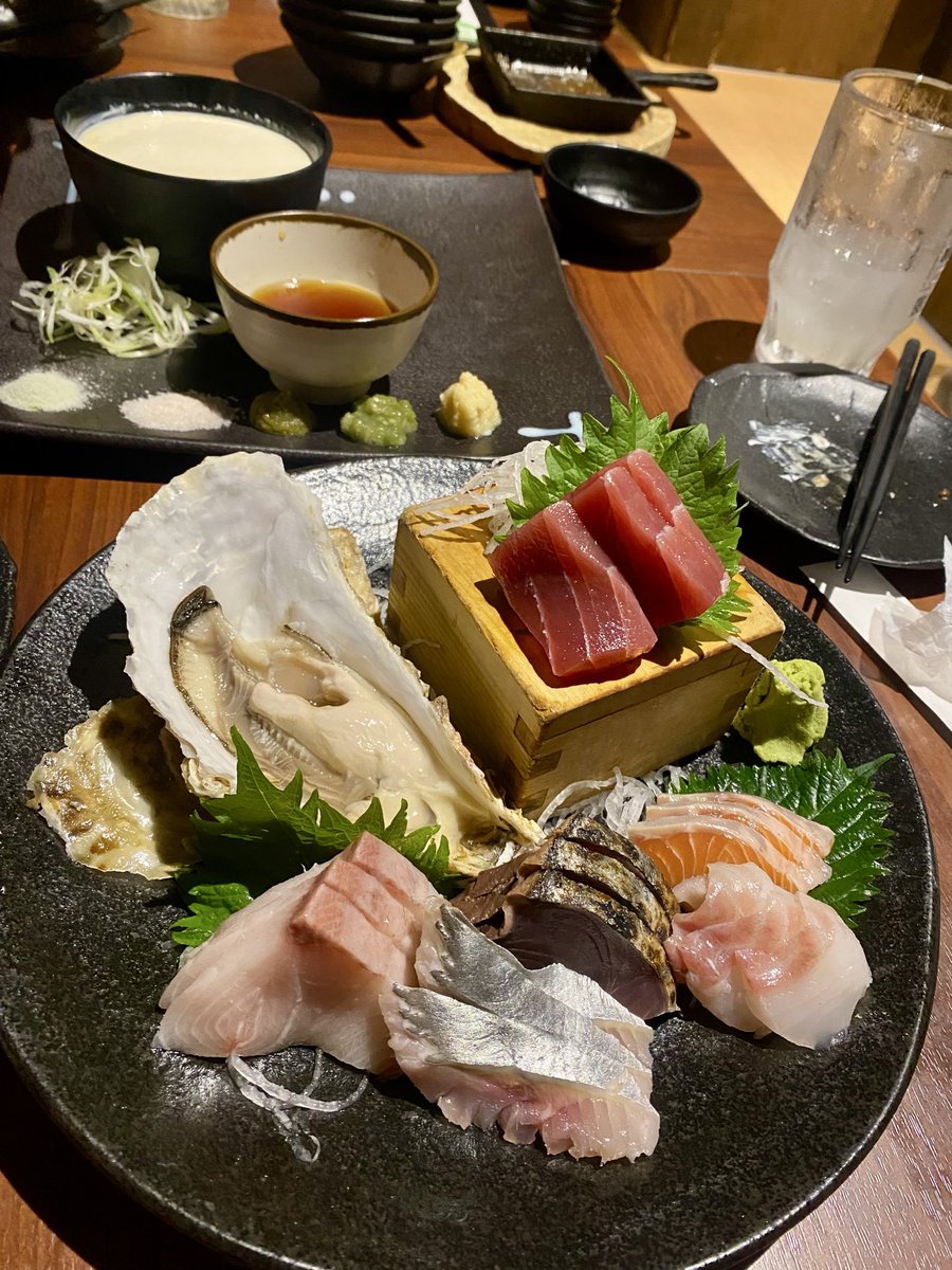 KANAP9's tweet photo. ライブ後の打ち上げ～
やっぱり海鮮は食べておかないとね😊
ホッケの大きさに北海道を感じました！
キレイに完食🐟 https://t.co/eTPpBED9np