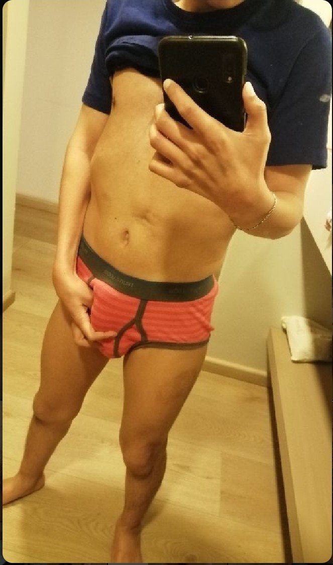 Pequeno_Cabezon's tweet photo. No todo lo que brilla es oro, ni siempre todo lo grande es bueno...
#oral #faje #besos #sex #bisexual #hetero #heterocurioso https://t.co/SHHKwSVHGV