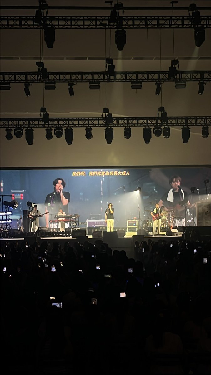 shiveringtears's tweet photo. 🥹✨a very magical night in Hong Kong 
Thanks #JANNABI and JF

junghoon’s extremely extrovert personality felt like I was in the monkey circus and he is the lead entertainer https://t.co/clrntidSer