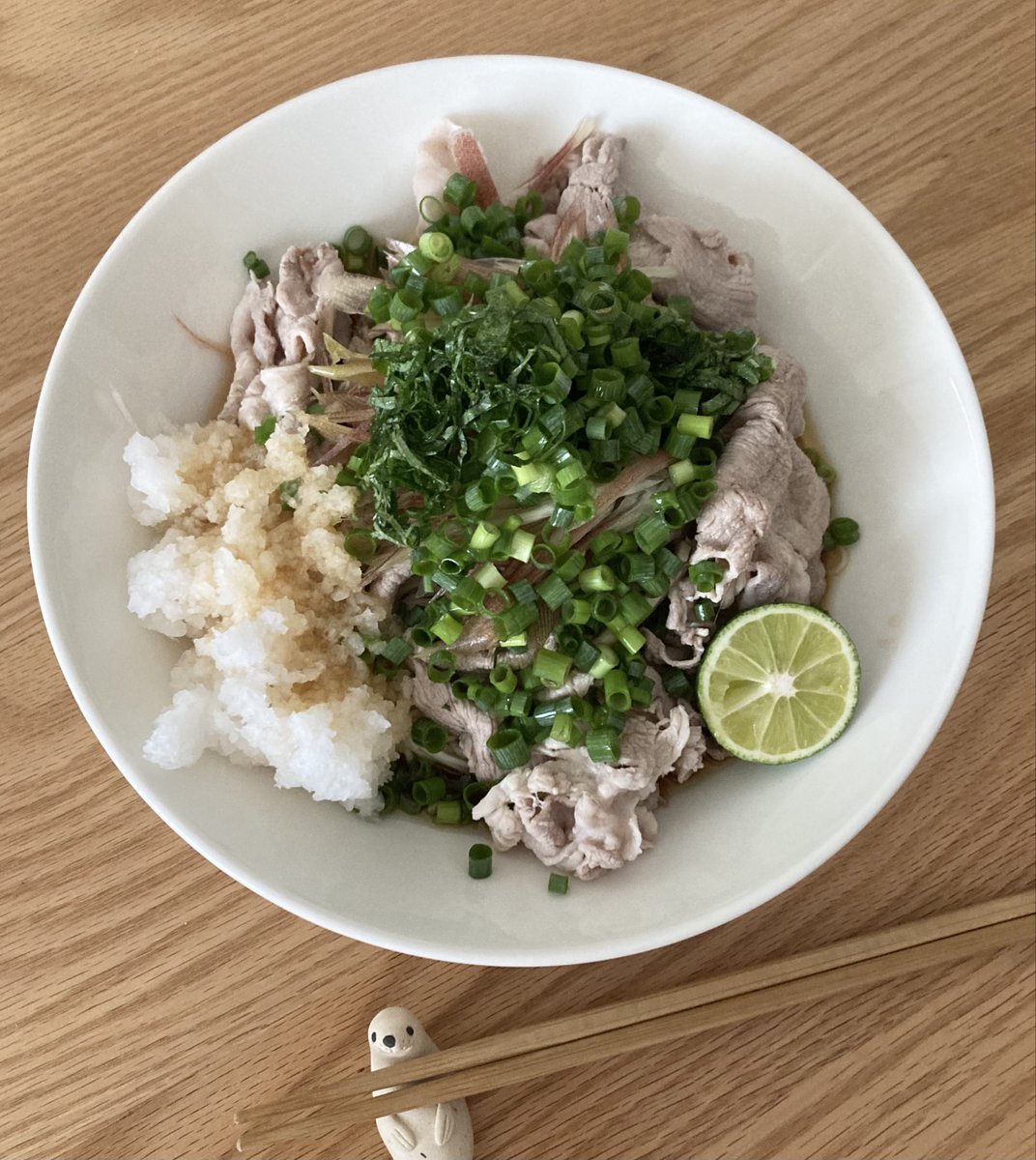 lilymay46's tweet photo. 夫に盛り付け頼んだら豪快だった https://t.co/mOtVxdV2lx