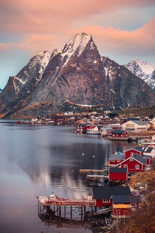GWorld16141's tweet photo. Lofoten Norway 🇳🇴 https://t.co/Q7x0nvWpql