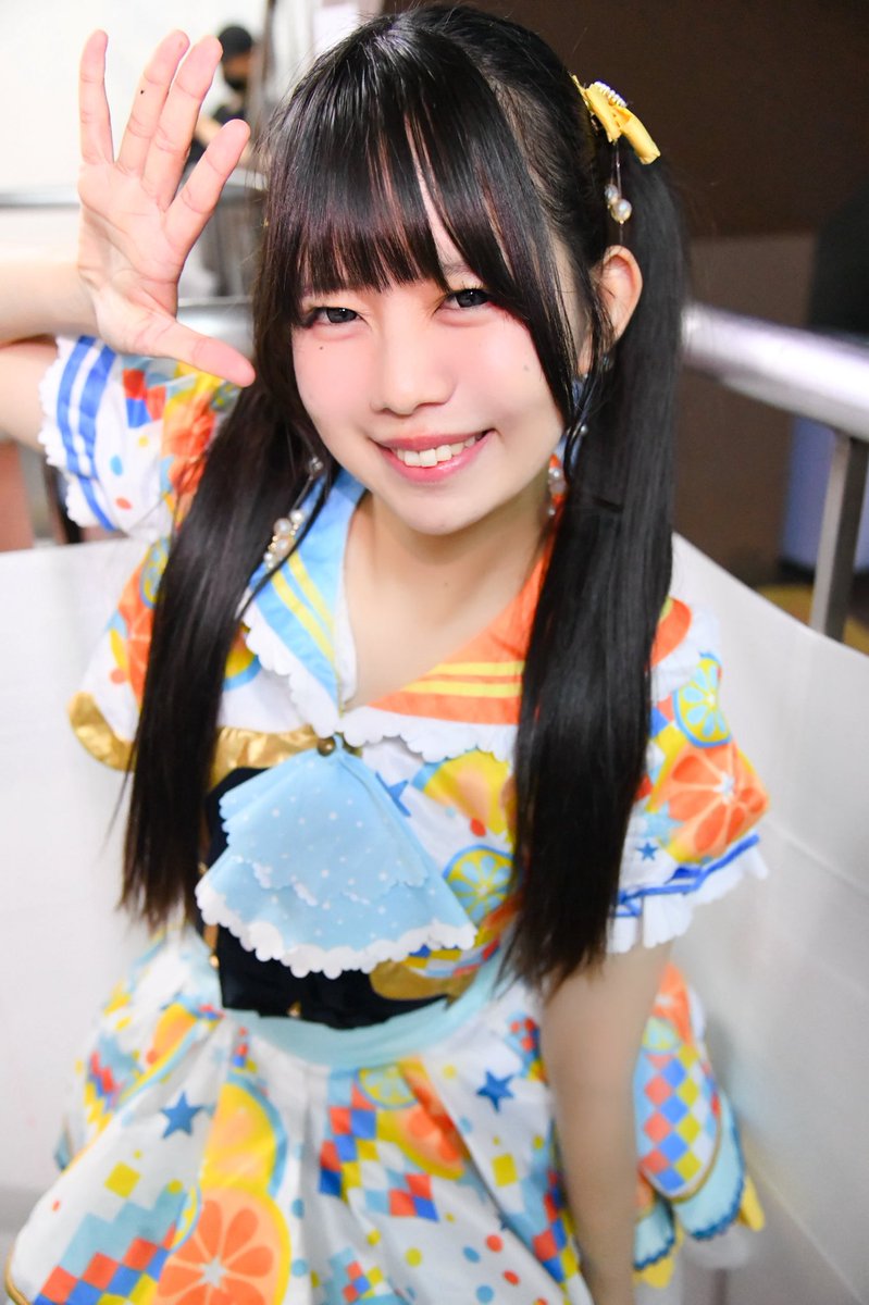 Akf968's tweet photo. 2026.7.10 納豆フェス
青葉蘭世さん　物販時撮影
夏感満載の衣装ですよね(^^) https://t.co/PeP8TcLuvs