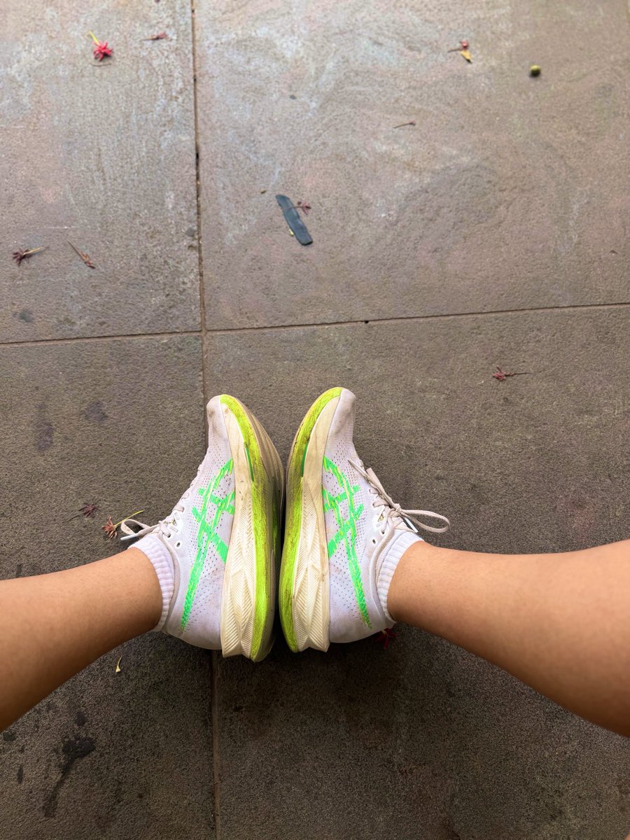 deepikamalladi's tweet photo. 5k done
Legs happy, heart happy ♥️ #sundayrun https://t.co/61f4YP7evL