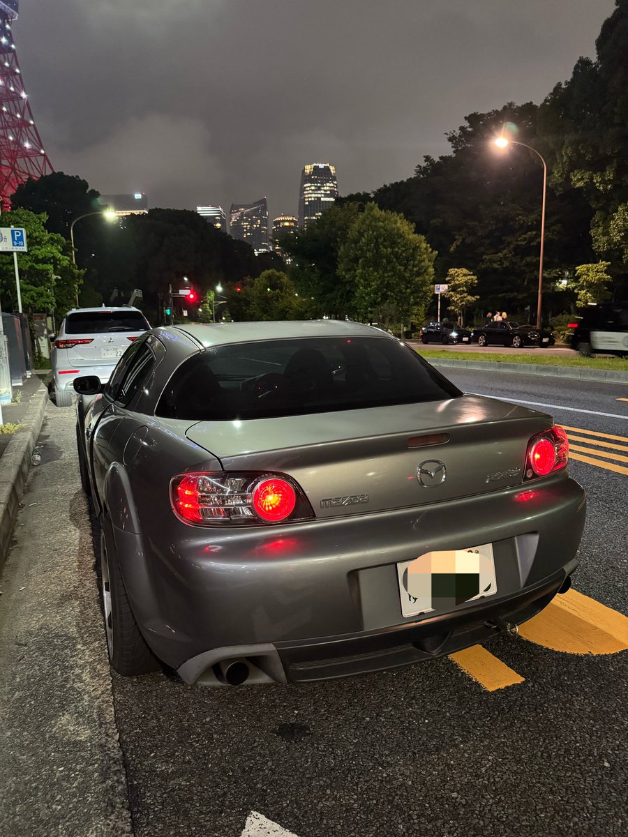 BikeshopMk's tweet photo. rx-8 13万キロ　車検9年3月

200km前にクラッチ、リザーブタンク新品に交換

・8あるあるのセルモーター死亡なので押しがけ
・8あるあるのパワステ死亡

30万円でどうですか？
交渉乗ります

#車売ります https://t.co/QSpWUHVaqp