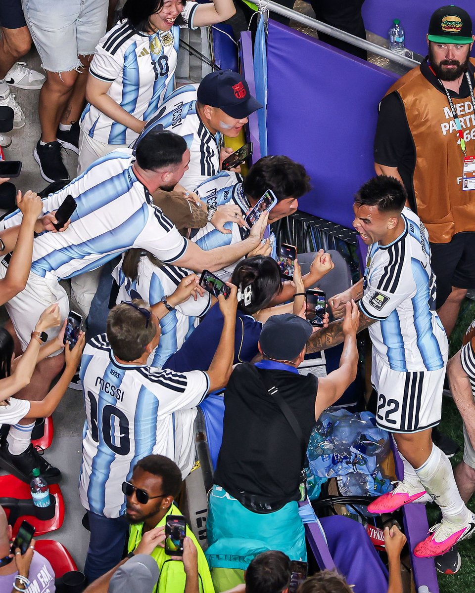 brfootball's tweet photo. Lautaro Martínez had to go celebrate his goal with the Argentina fans 😤 https://t.co/ZCY8IQR2jZ