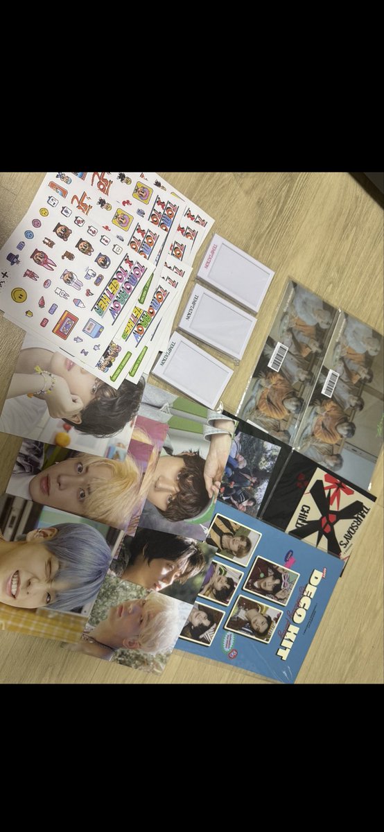 AGUSTD06137's tweet photo. 투바투 굿즈,포카 양도 
All 13

투모로우바이투게더 tomorrow x together txt 투바투포카양도 최수빈 최연준 최범규 강태현 휴닝카이 soobin yeonjun beomgyu taehyun hueningkai photocard sell 영원럽 생츄어리 943 553 블루아워  템테이션 럭드 특전 위특 프리폴 메모리즈 시그 쇼피 멤버쉽 공방 https://t.co/SgLhuCM1mS