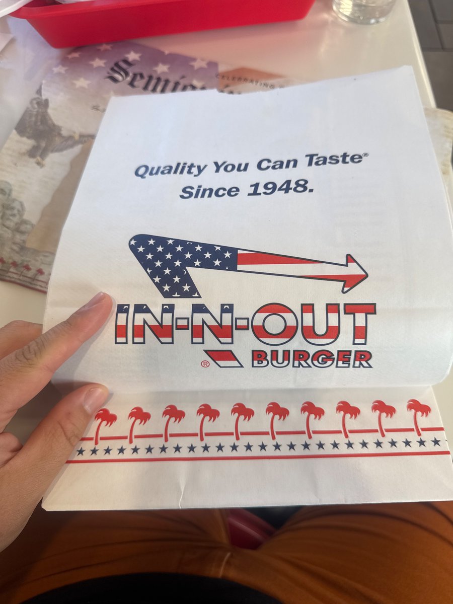 TorevorIRL's tweet photo. @innoutburger can I get this as a tote bag or a t-shirt, i will pay. https://t.co/fhni0HnaB1