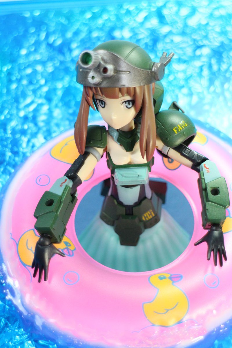 Old_rakkoman's tweet photo. 気も狂うような暑さと湿気
そして熱病と死を運ぶ虫ども
緑に塗りこめられてはいるが
ここは地獄に違いない https://t.co/6LzqBnJtYw