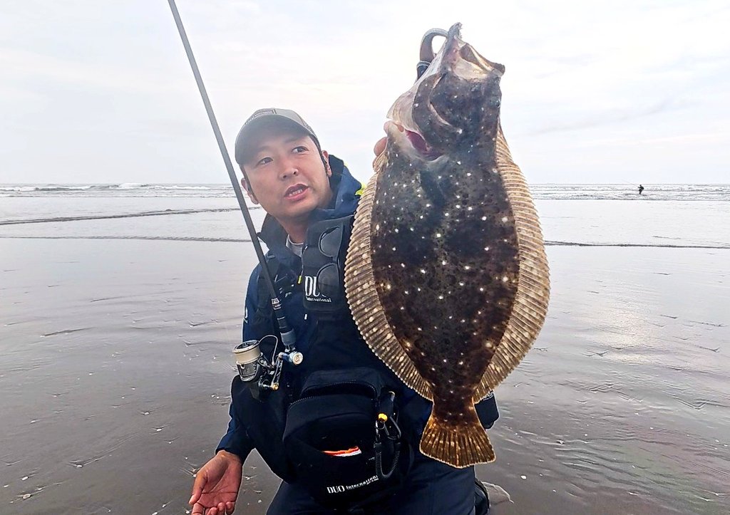 ta2Jb23's tweet photo. おはよう鹿島灘🤗
お魚🐟️遠いなぁ遠いなぁ🤣
#DUOinternational
#Beachwalker
#VARIVAS
#たつチャンネル
#PR https://t.co/97VEk1CdnM
