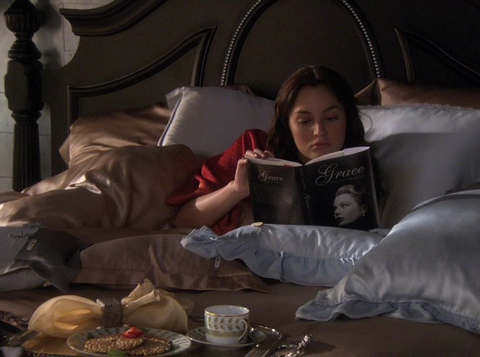 emhoneyreads tweet picture