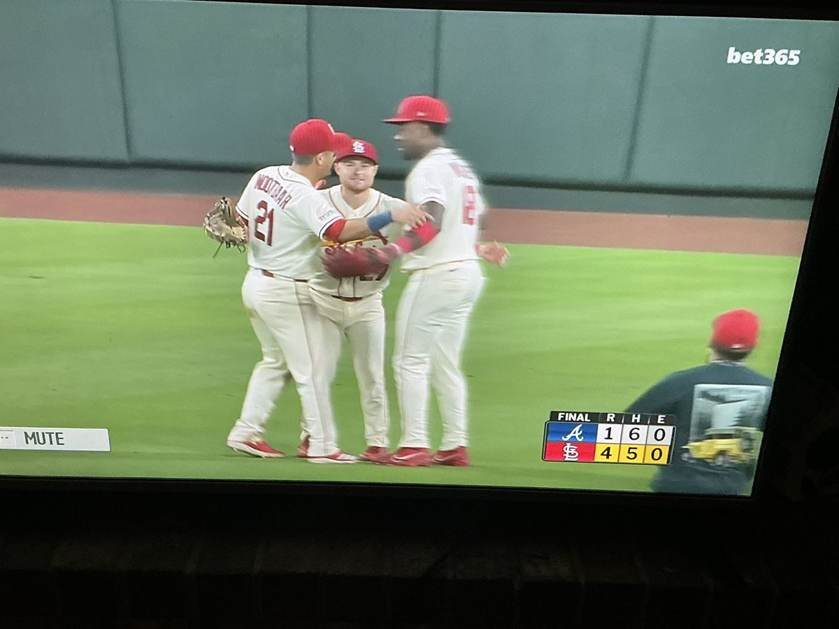 smithee_steven's tweet photo. @Cardinals #THATSAWINNER #NEVERINDOUBT #PLAYFREEBIRD #GOTTHATDAWGINUS #stlcards https://t.co/lTJy7zvooY
