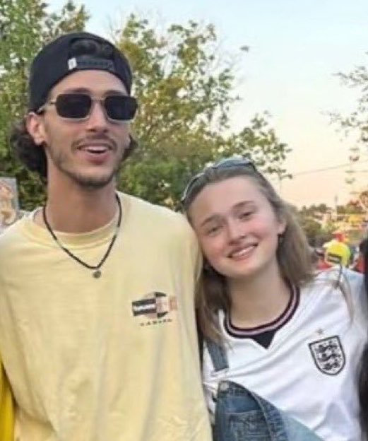NlGHTWINKS's tweet photo. india watching the world cup with her new besties (antonio ella and jalen) https://t.co/eKPC8dFXfR