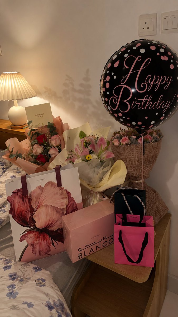 renad_1st's tweet photo. 11/7
It’s my birthday!🩷 https://t.co/UOMxeMSp5V
