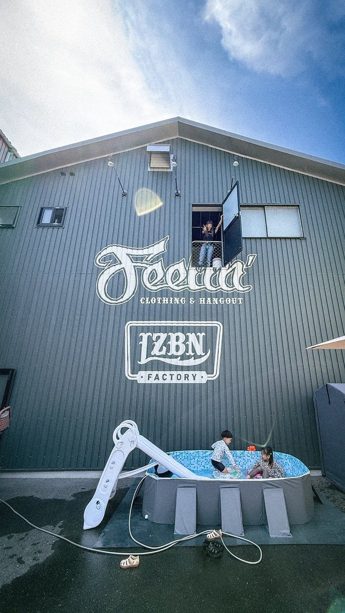 Feelin_osaka's tweet photo. Feelin’ OPEN 10:00-18:00
https://t.co/Jh1uUgCxyE

プール開きしました🏊⛱️🔫
キッズ無料でご利用いただけますので是非水着持参でご来店ください👙🩳
#MEGちゃん久々出勤💃 https://t.co/9bhCHVYIXc