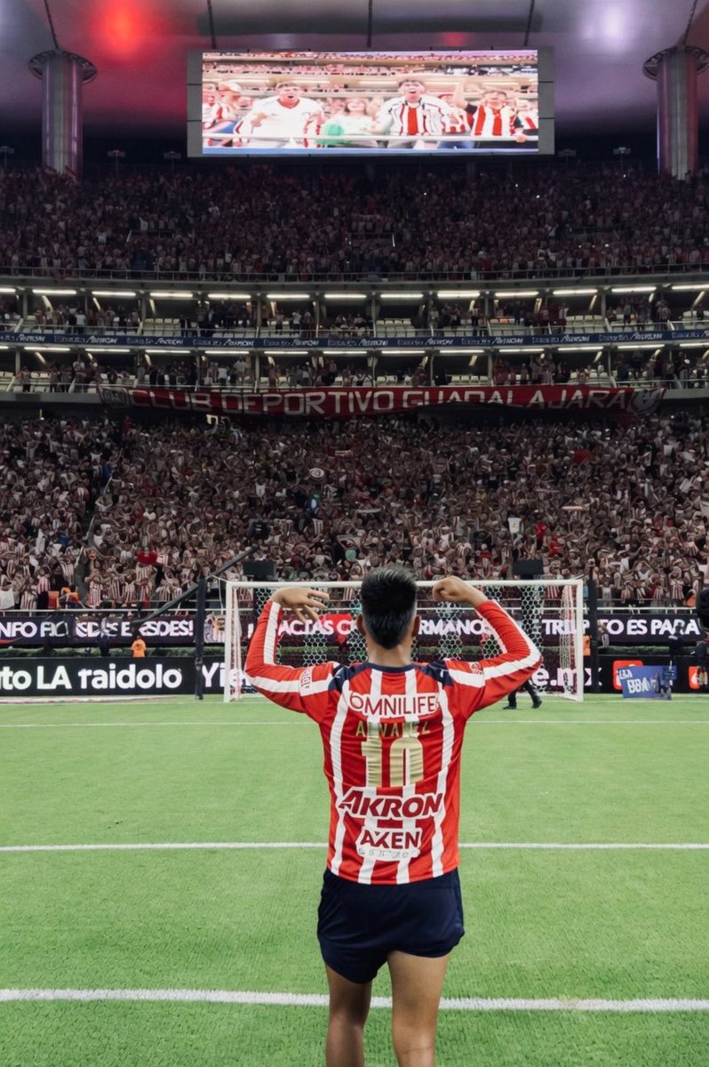 slddodelgdl's tweet photo. Mi #10 y el del pueblo, recupérate que nos hará falta esa zurda di oro, vamos por la 12+1 🐐🇦🇹 https://t.co/Hxt4ZK60NK