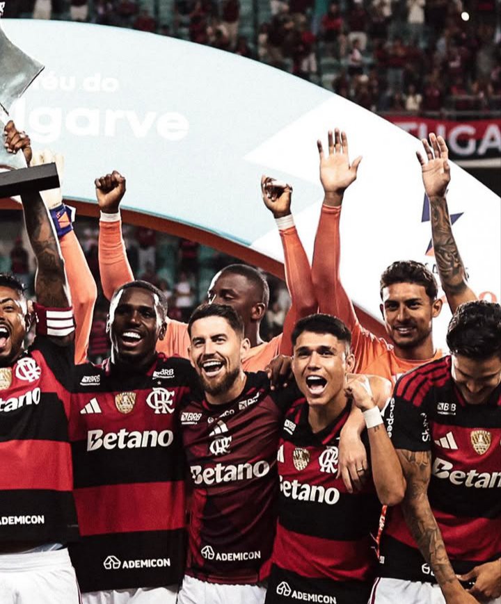 NetoMiguel4's tweet photo. @ziza_mestre @ch0rabebe Jorginho, L Araújo e Pedro estão no Reserva né😙 https://t.co/Ih1CUSBSYf