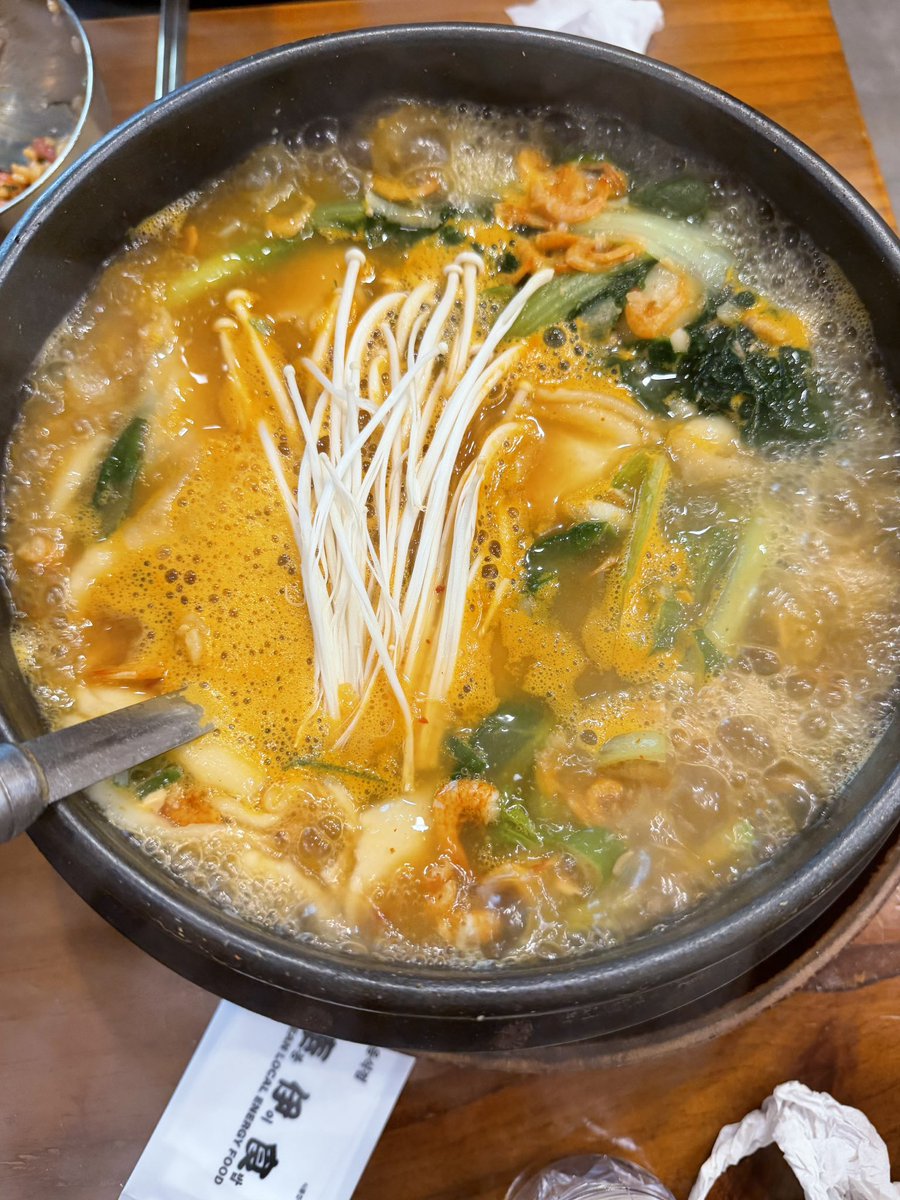 castlegreen_god's tweet photo. #먹어봤썽록
📍봉이밥 마곡본점

보리비빔밥
수제비 앤나 도토리묵 

🤤🤤ㄴㅁ 마싯엇네요 ♡ https://t.co/bi0uOS2QVw