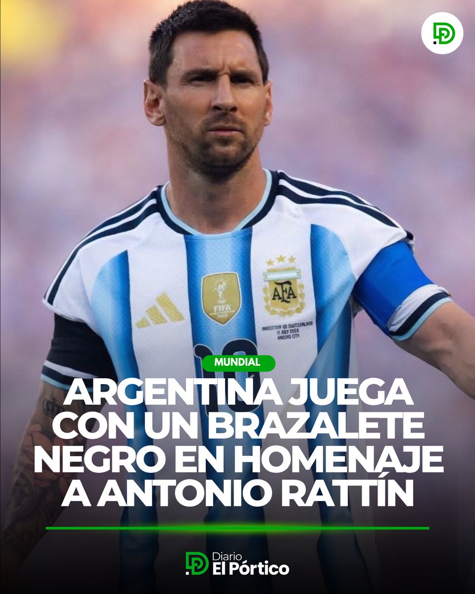 ElPorticoJujuy's tweet photo. ⚫🇦🇷 HOMENAJE EN PLENO MUNDIAL
En el partido frente a Suiza por los cuartos de final del Mundial 2026, los futbolistas de la Selección Argentina lucen un brazalete negro en el brazo derecho en homenaje a Antonio Rattín. https://t.co/KS9baiKn9k