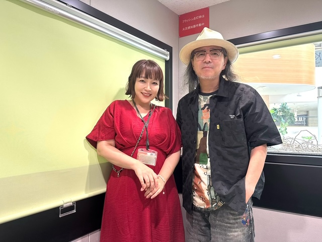 sun_crossfm's tweet photo. 井出靖さん生出演でした！オシャレでダンディな井出さん！ありがとうございました。明後日から、福岡県立美術館1階にて「井出靖が収集した日本のシティポップ、フュージョンのポスター展 」がスタート。この番組を聴きました～と是非お声かけしてみてください★#井出靖　#鶴田弥生　@SCrossfm https://t.co/fOkf8xq49P