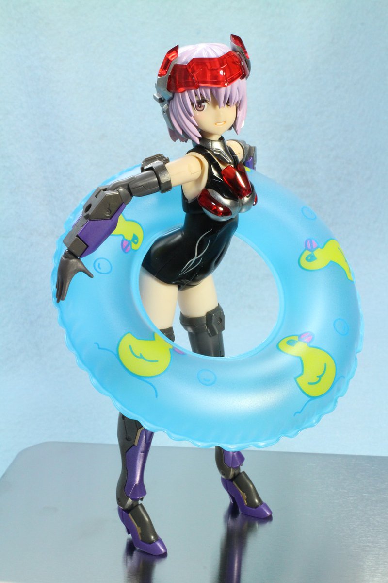 Old_rakkoman's tweet photo. 浮き輪もセリアのアヒルちゃん付属品 https://t.co/gogNFRoGSf