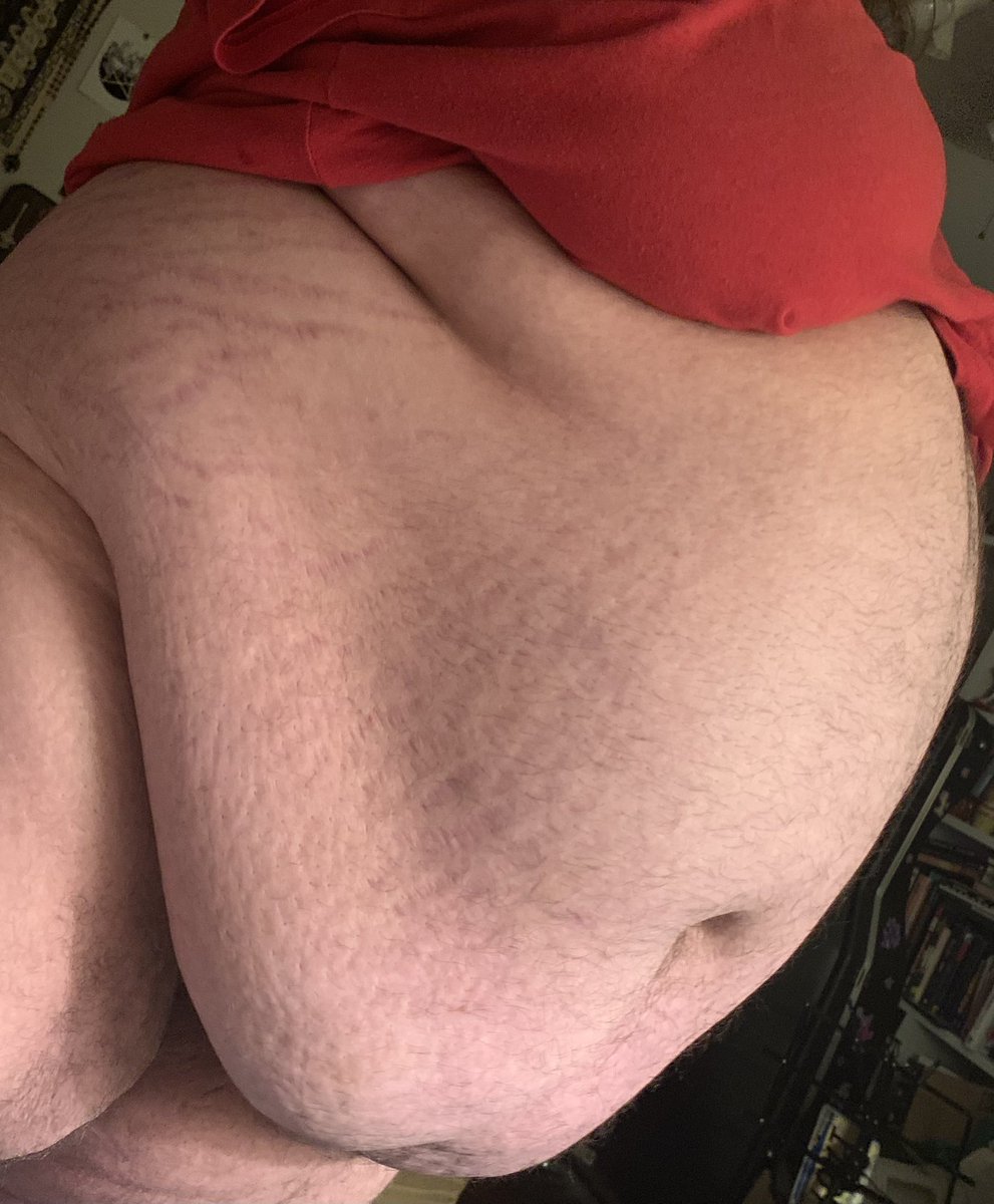 cowbelltboy's tweet photo. what happens when you send me practically half the taco bell menu… would you believe i could probably eat more? :3 https://t.co/6hokIgSw9N