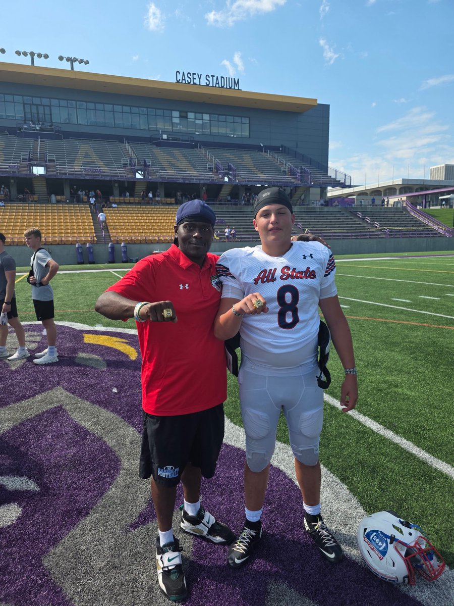 roccomajor3's tweet photo. Thank you @AllStateGameASG for the opportunity to play in the NY All Star Game! Grateful to receive one of the MVP awards for the 8th grade! Thank you again  @CoachJPolizzi for the nomination and for believing in me! https://t.co/kJnopLURyq