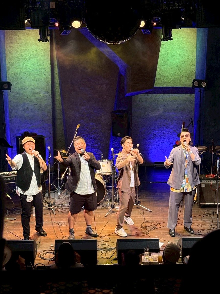 voicefour2022's tweet photo. 昨日は
吉祥寺スターパインズカフェにて
Doo Wop Day Party

The Crazy Soundsさんの枠で
飛び入りで歌わせてもらいました

ここに行くとvoice fourが
若手になります！

ミキトさんはじめ
スタッフの皆様
そしてお越しいただいた皆様
ありがとうございます！

8/11
国分寺にて2組のライブも決定！ https://t.co/mbWWogTAGD