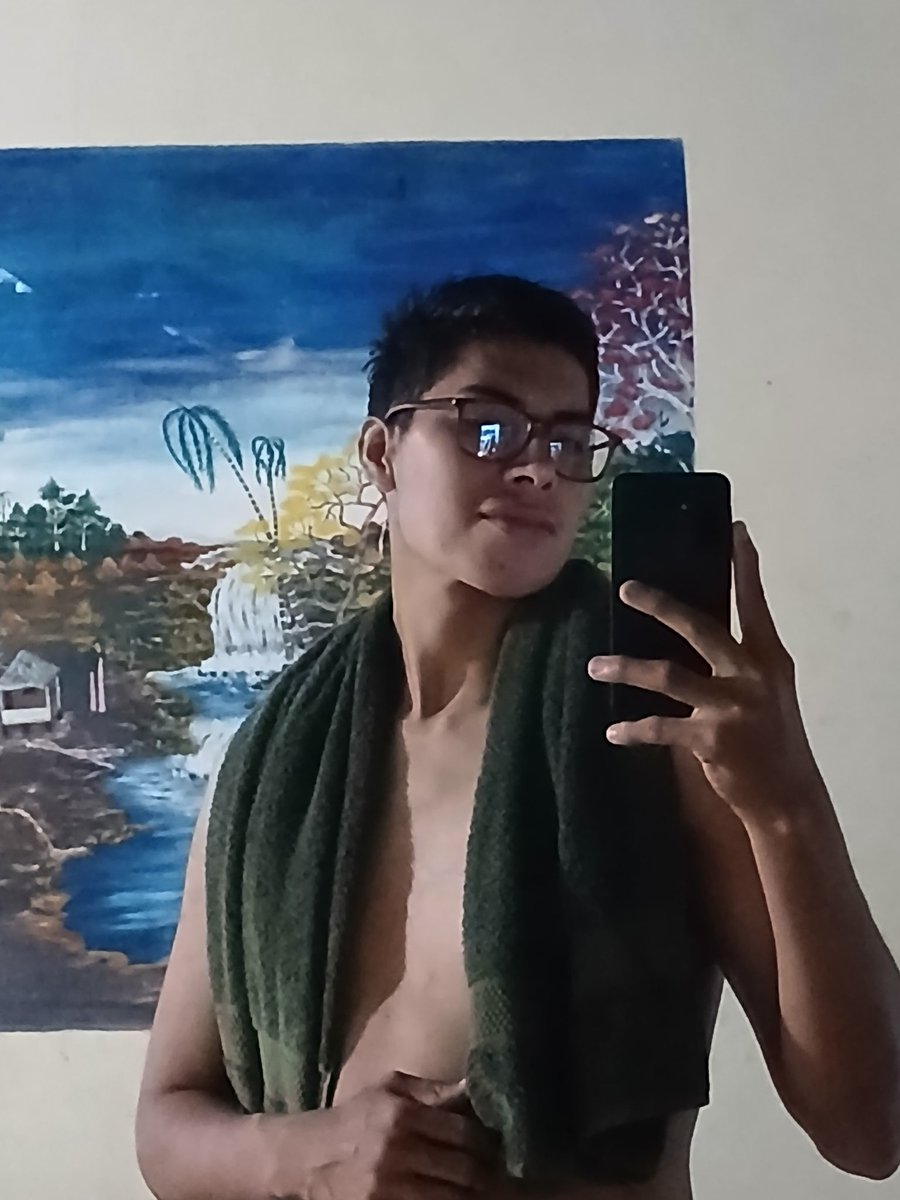 TuChinito09's tweet photo. Ven y hacemos el amor...😈 https://t.co/PsWBgOKNgy